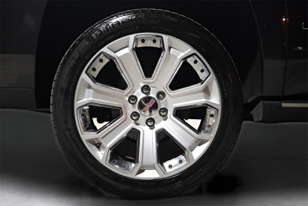 used 2015 GMC Yukon XL car, priced at $13,892