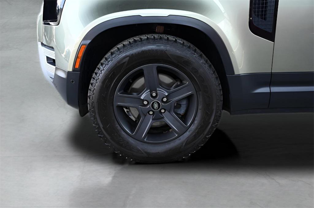 used 2021 Land Rover Defender car, priced at $39,900