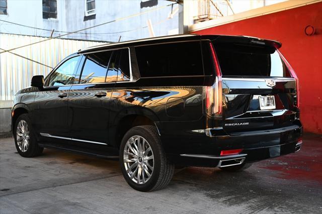 used 2022 Cadillac Escalade ESV car, priced at $63,991