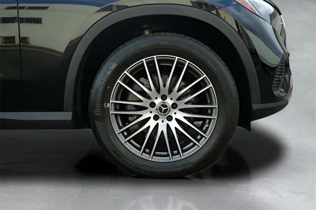 used 2023 Mercedes-Benz GLC 300 car, priced at $35,589