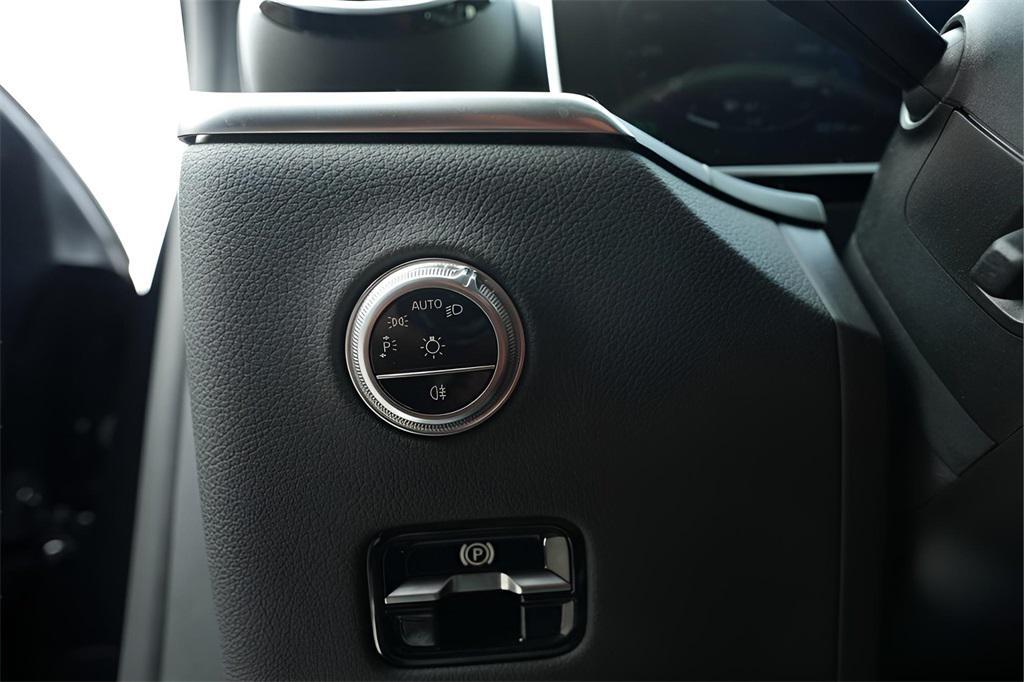 used 2023 Mercedes-Benz GLC 300 car, priced at $35,589