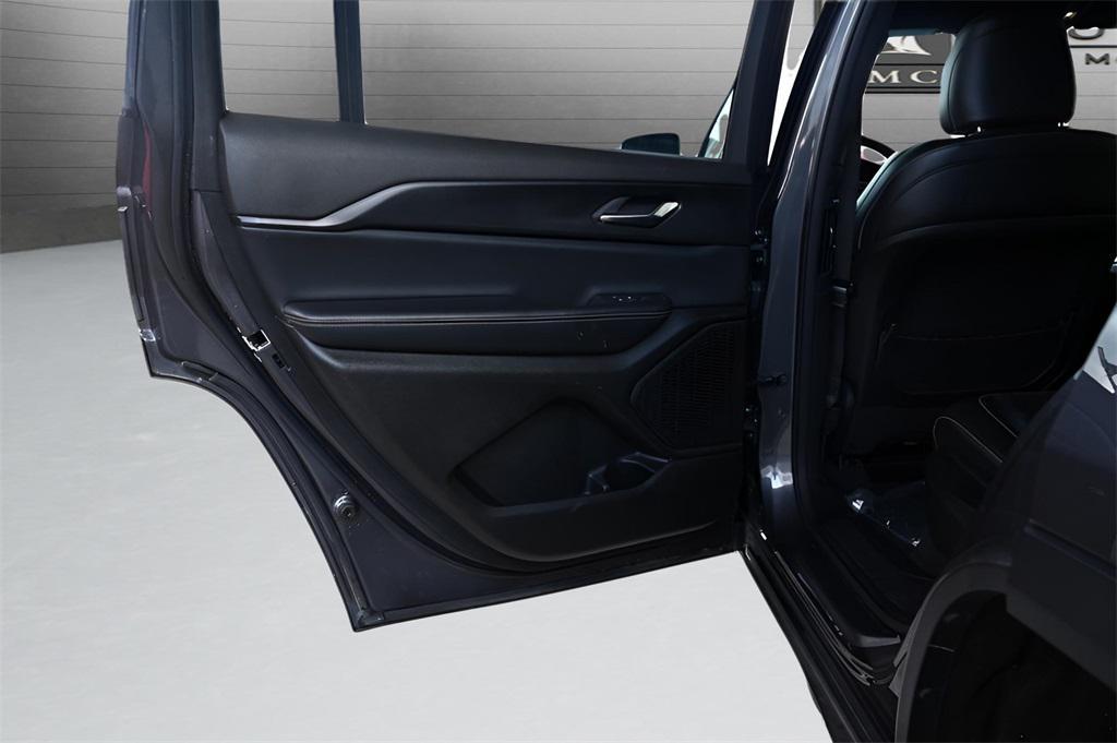 used 2024 Jeep Grand Cherokee L car, priced at $29,143