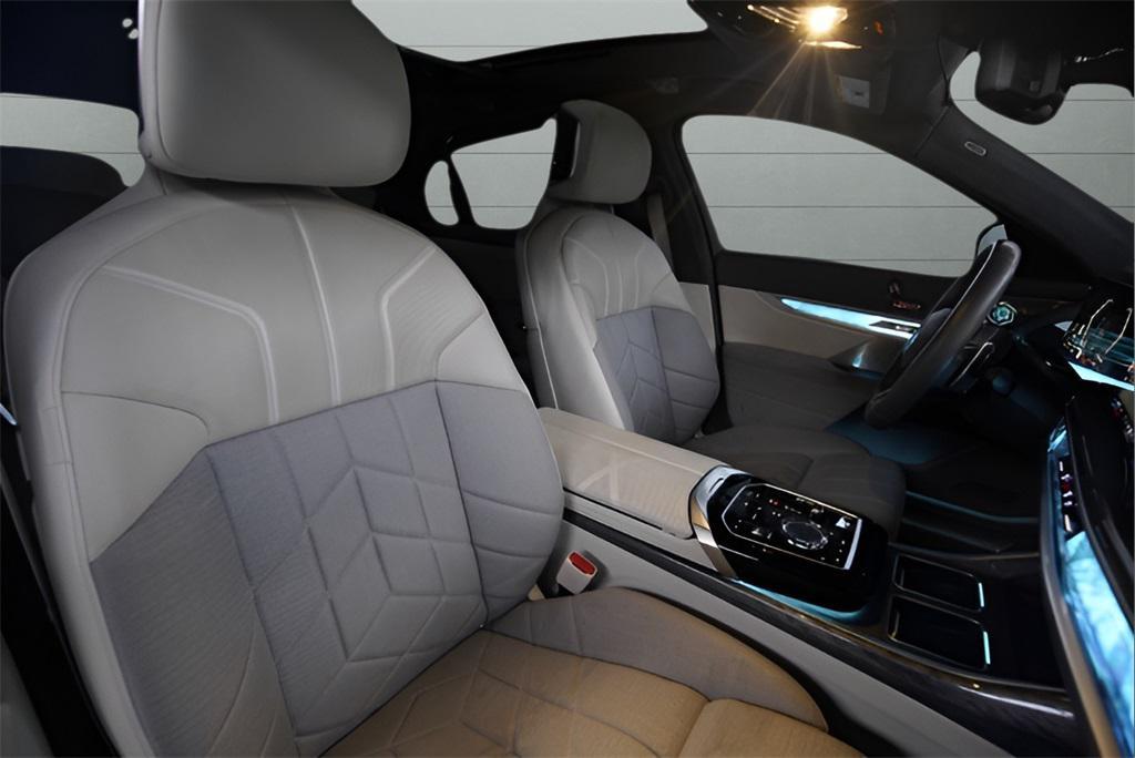 used 2023 BMW 760 car, priced at $75,894