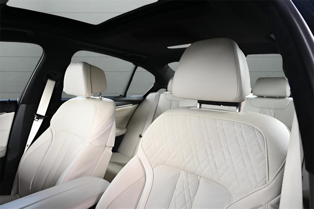 used 2021 BMW M550 car, priced at $31,875