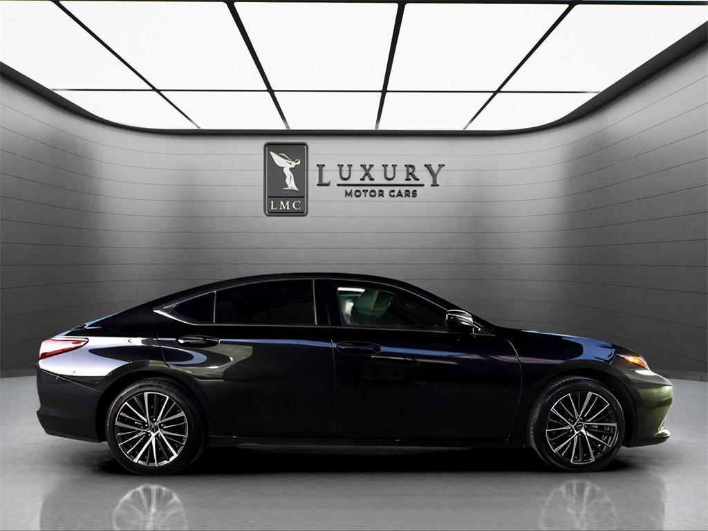used 2025 Lexus ES 350 car, priced at $39,673
