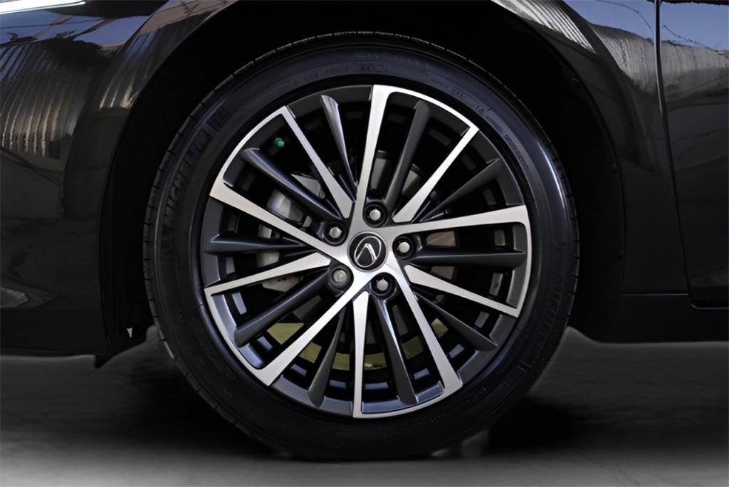 used 2025 Lexus ES 350 car, priced at $39,673