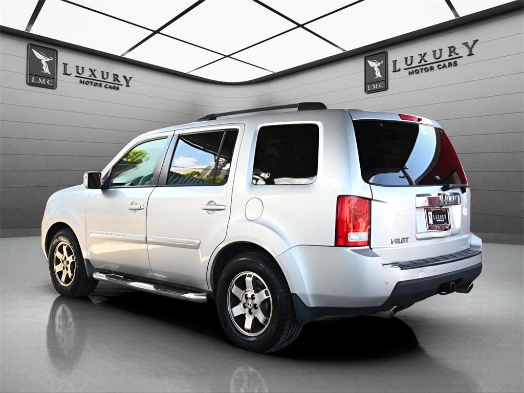 used 2009 Honda Pilot car, priced at $5,642