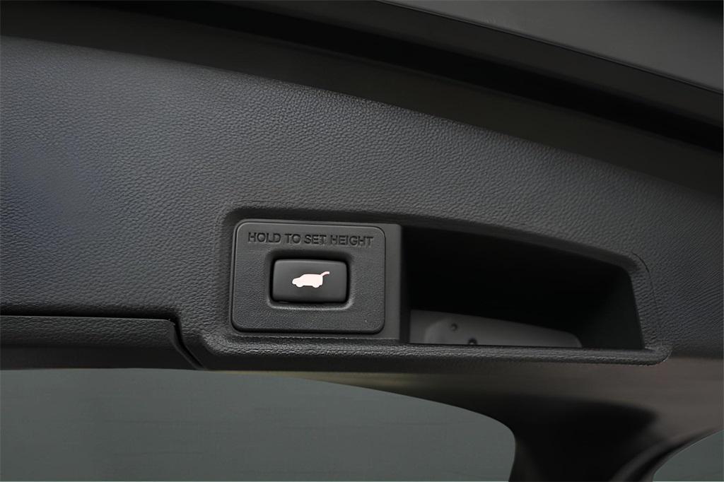 used 2023 Acura RDX car, priced at $34,289