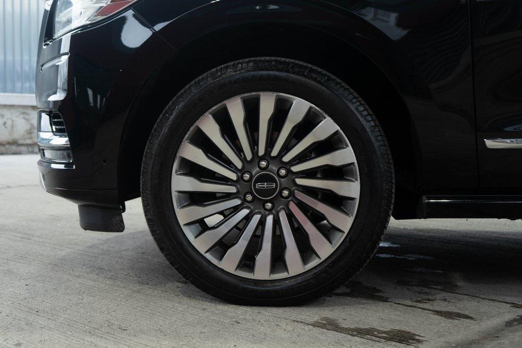 used 2019 Lincoln Navigator L car, priced at $30,318