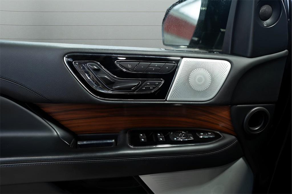 used 2019 Lincoln Navigator L car, priced at $30,318