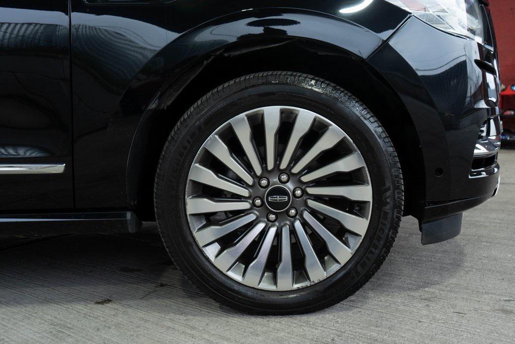 used 2019 Lincoln Navigator L car, priced at $30,318