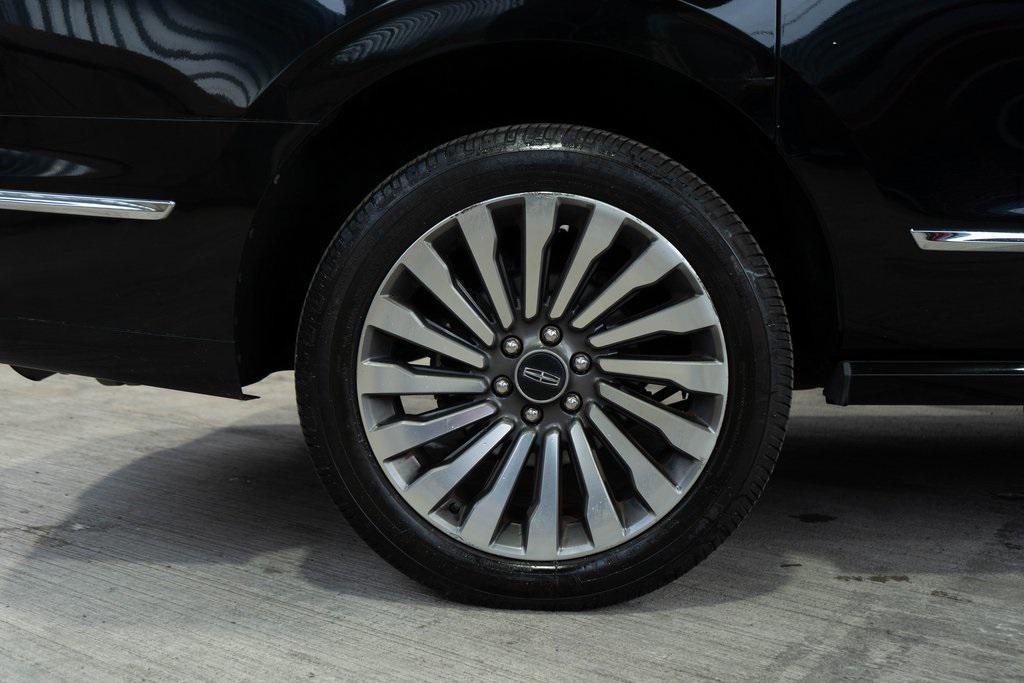 used 2019 Lincoln Navigator L car, priced at $30,318