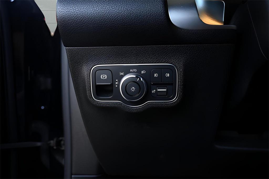 used 2021 Mercedes-Benz GLB 250 car, priced at $20,743