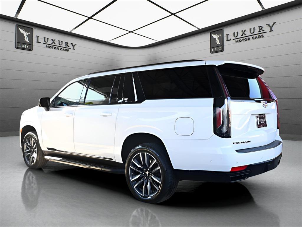used 2021 Cadillac Escalade ESV car, priced at $57,443