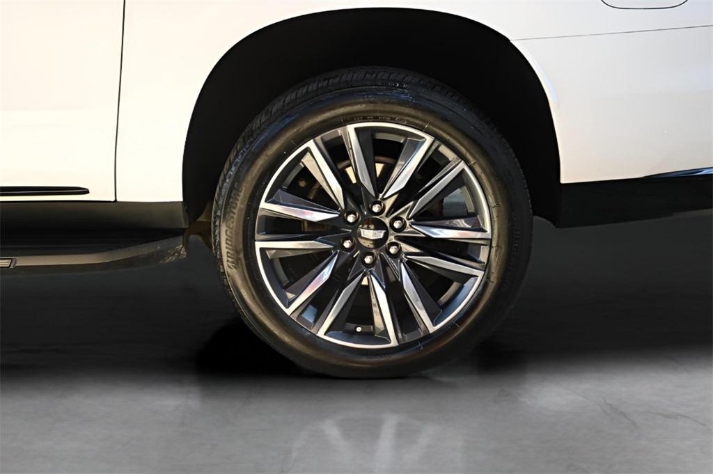 used 2021 Cadillac Escalade ESV car, priced at $57,443