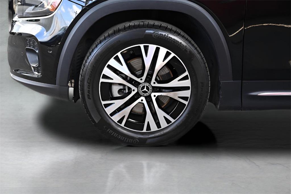 used 2024 Mercedes-Benz GLB 250 car, priced at $29,394