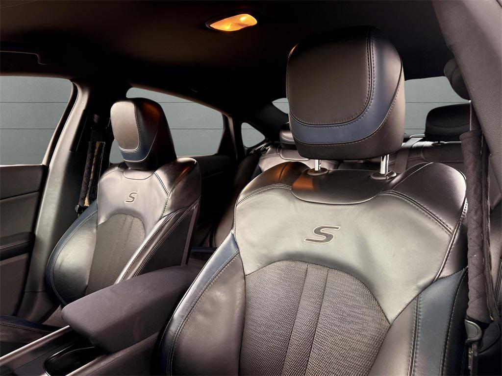 used 2016 Chrysler 200 car, priced at $5,998