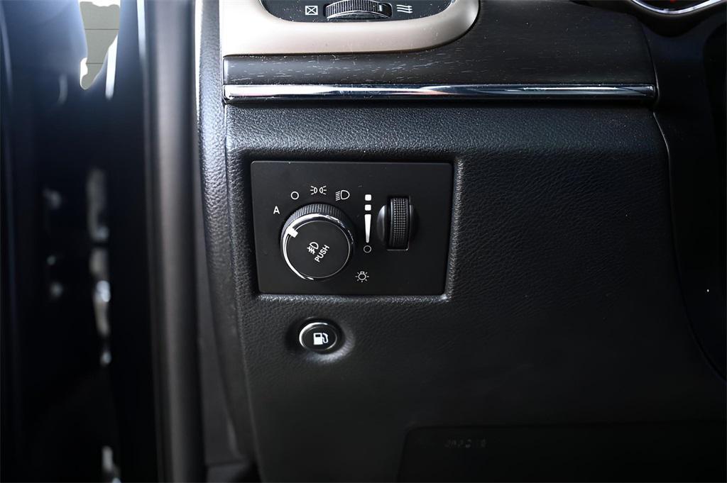 used 2015 Jeep Grand Cherokee car, priced at $7,047