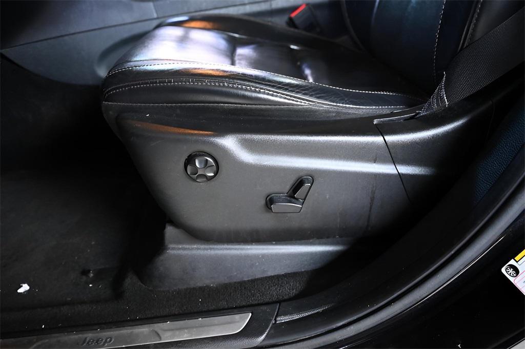 used 2015 Jeep Grand Cherokee car, priced at $7,047