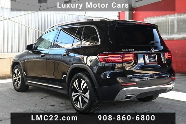 used 2024 Mercedes-Benz GLB 250 car, priced at $34,894