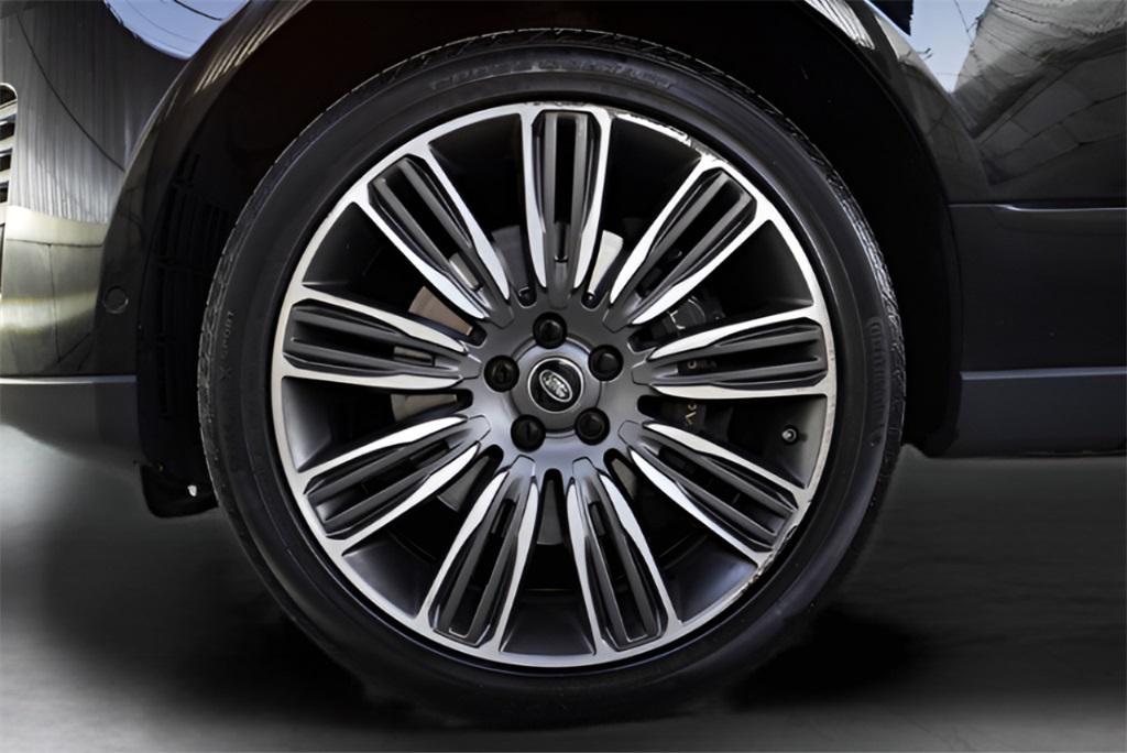 used 2020 Land Rover Range Rover car, priced at $35,289