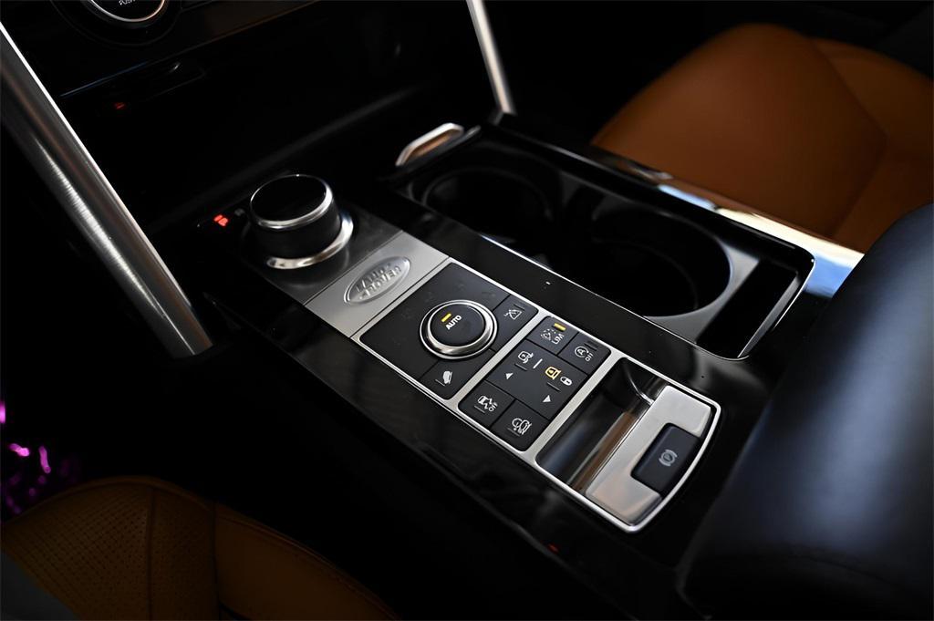 used 2018 Land Rover Discovery car, priced at $21,234