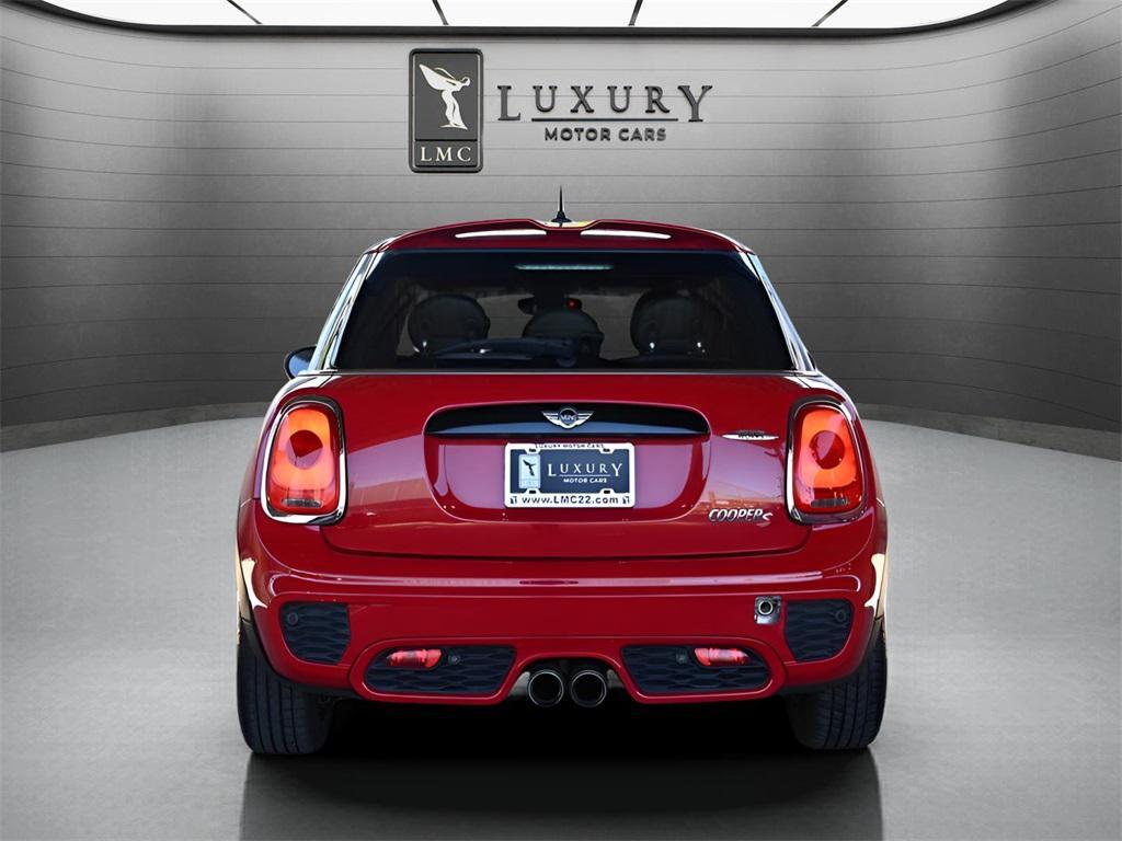 used 2018 MINI Hardtop car, priced at $15,498