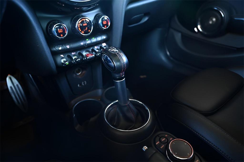 used 2018 MINI Hardtop car, priced at $13,598