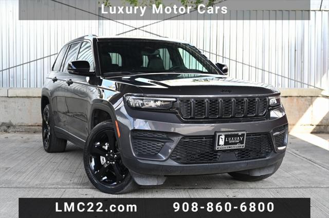 used 2023 Jeep Grand Cherokee car, priced at $28,894