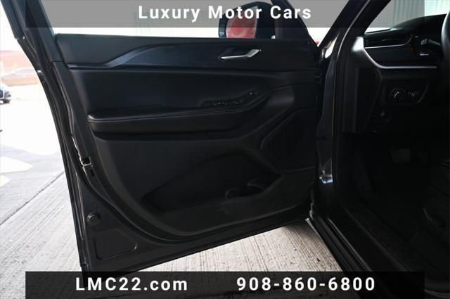 used 2023 Jeep Grand Cherokee car, priced at $28,894