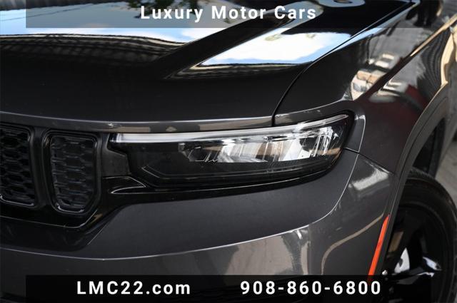 used 2023 Jeep Grand Cherokee car, priced at $28,894