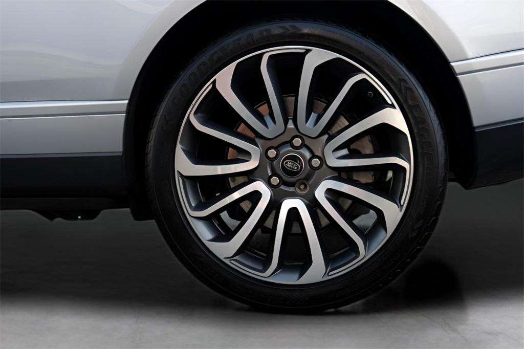 used 2020 Land Rover Range Rover car, priced at $31,998