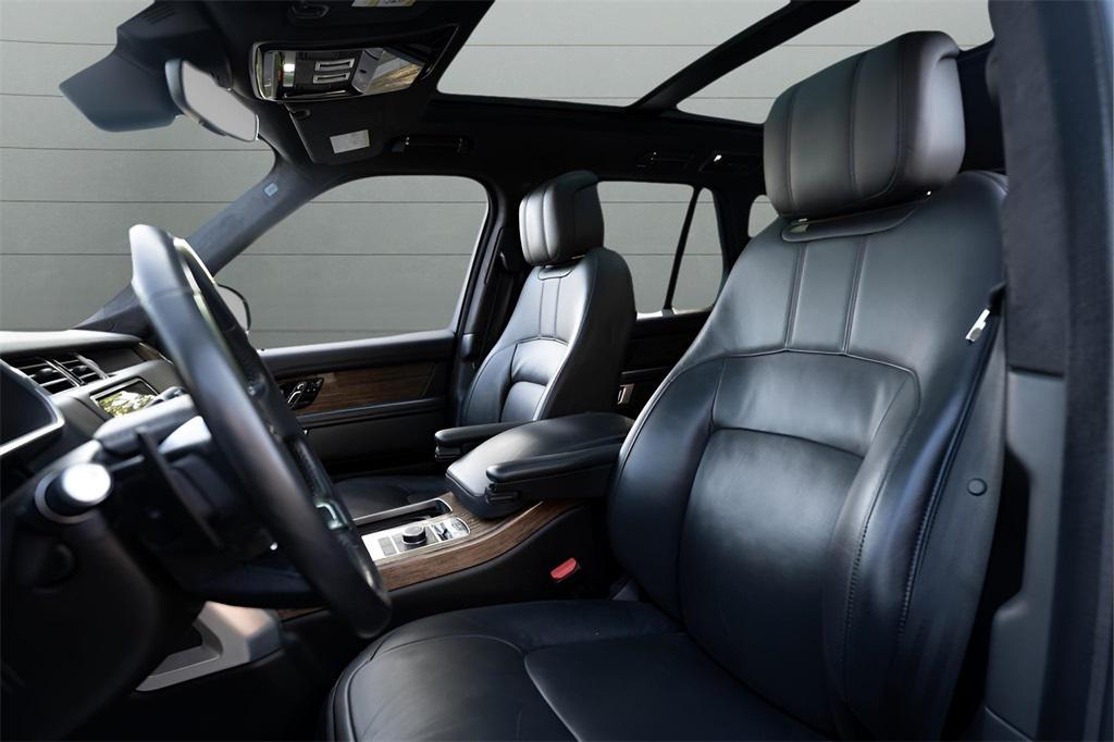 used 2020 Land Rover Range Rover car, priced at $31,998