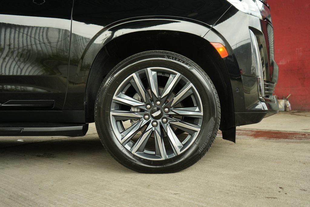 used 2023 Cadillac Escalade ESV car, priced at $64,894