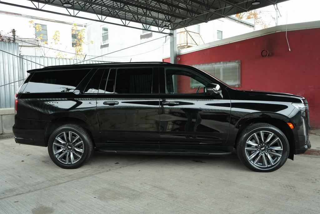 used 2023 Cadillac Escalade ESV car, priced at $64,894