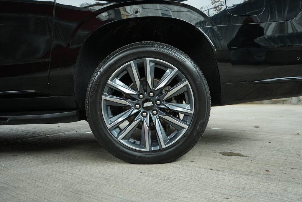 used 2023 Cadillac Escalade ESV car, priced at $64,894