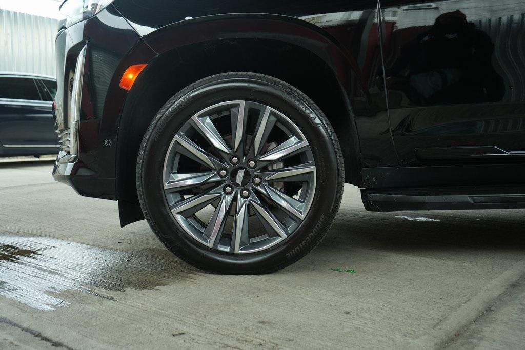 used 2023 Cadillac Escalade ESV car, priced at $64,894