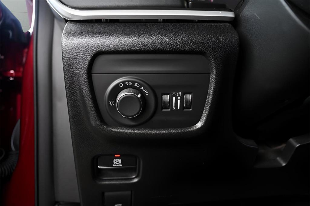used 2023 Jeep Grand Cherokee L car, priced at $25,089