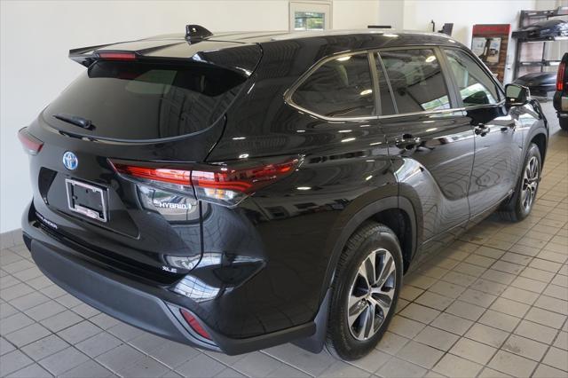 used 2024 Toyota Highlander Hybrid car, priced at $49,788