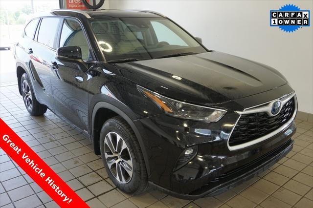 used 2024 Toyota Highlander Hybrid car, priced at $49,243