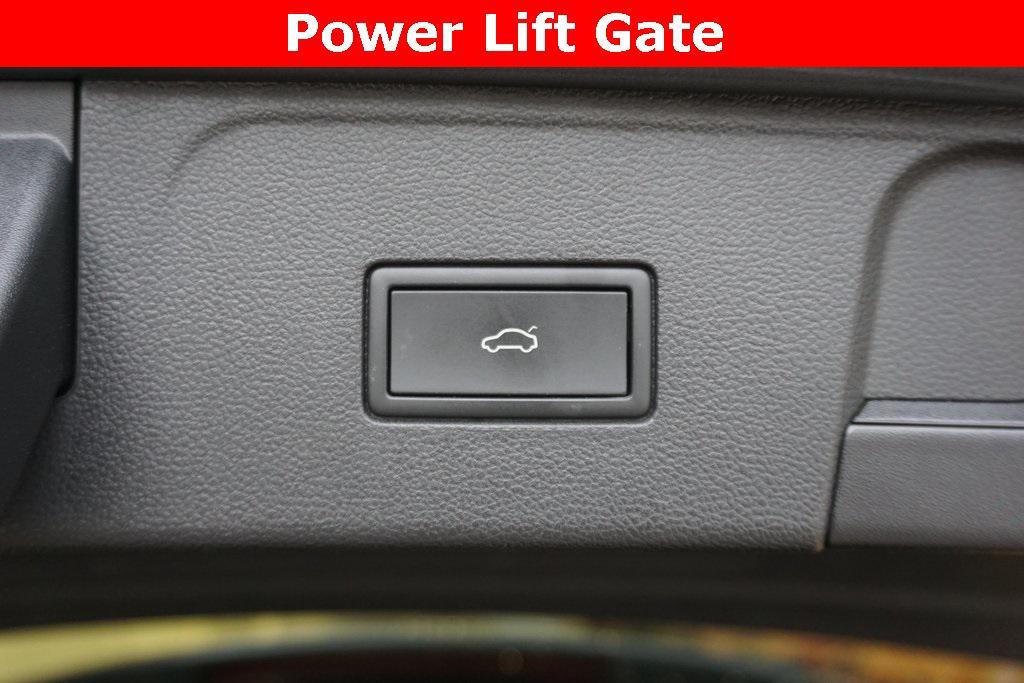 used 2024 Volkswagen Atlas car, priced at $30,896