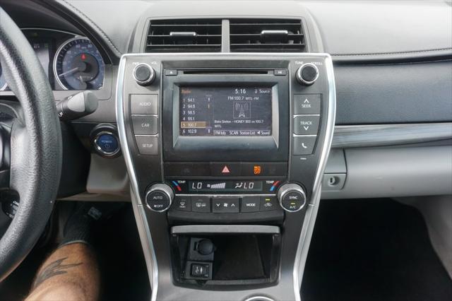 used 2015 Toyota Camry Hybrid car, priced at $14,474