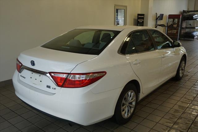 used 2015 Toyota Camry Hybrid car, priced at $14,474
