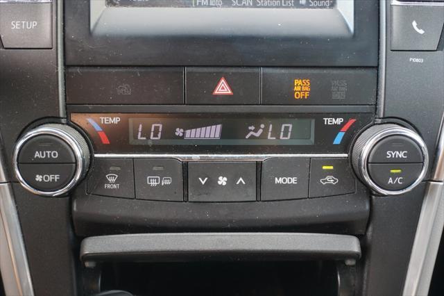 used 2015 Toyota Camry Hybrid car, priced at $14,474