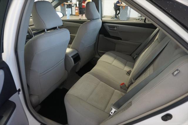 used 2015 Toyota Camry Hybrid car, priced at $14,474