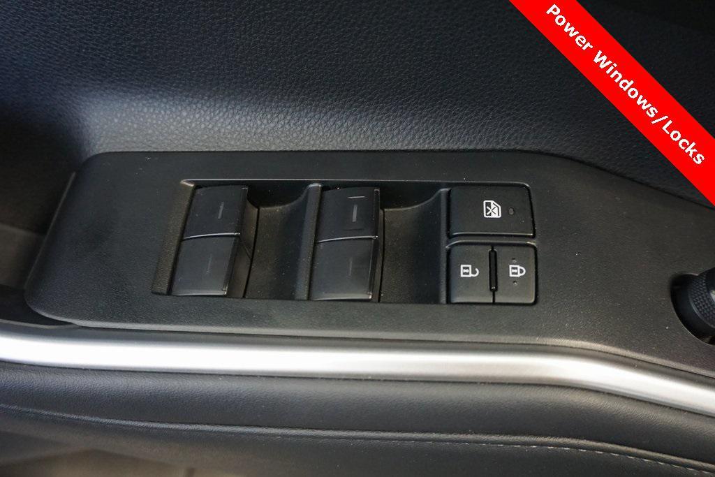 used 2022 Toyota Highlander car, priced at $40,687