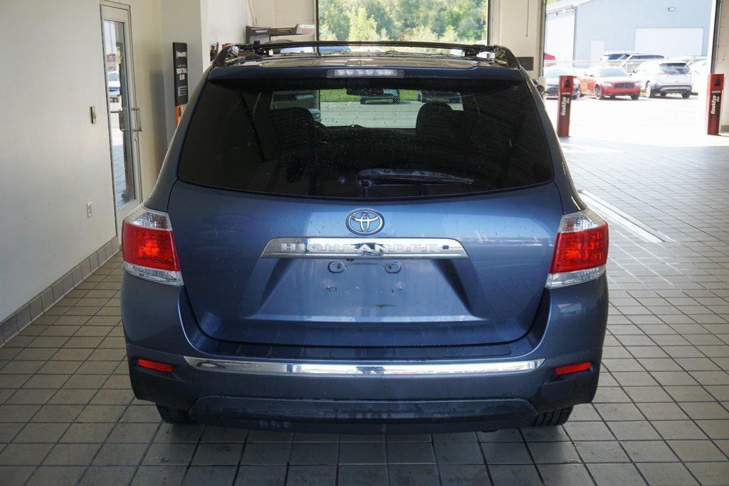 used 2013 Toyota Highlander car, priced at $14,744