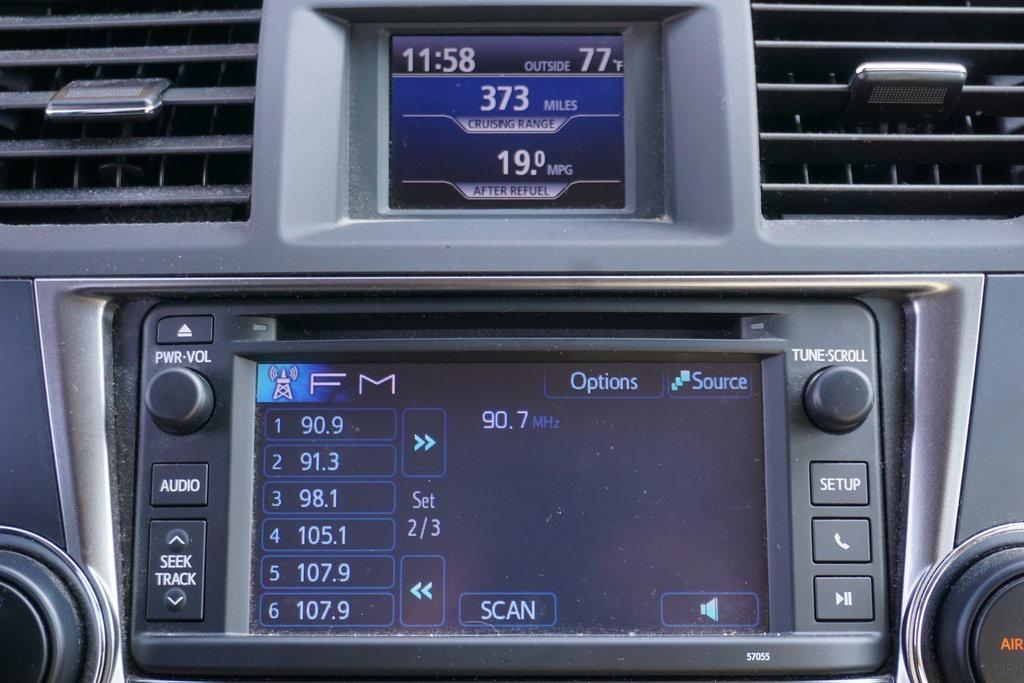 used 2013 Toyota Highlander car, priced at $14,744