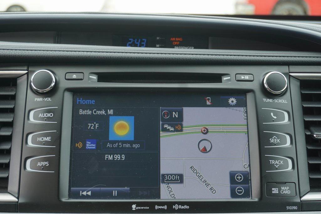 used 2019 Toyota Highlander car, priced at $28,579