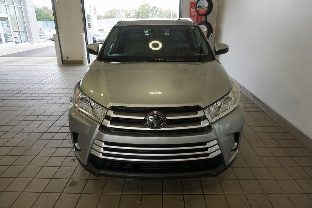 used 2019 Toyota Highlander car, priced at $28,579